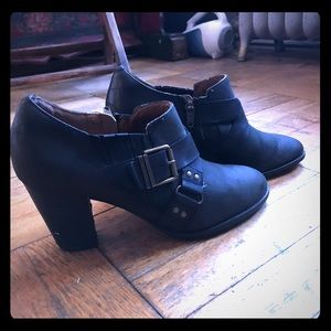 Clarks 3 inch heel leather booties size 10